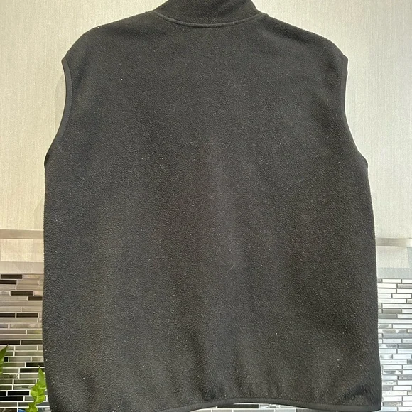 Fleece vest - Picture 2 of 4